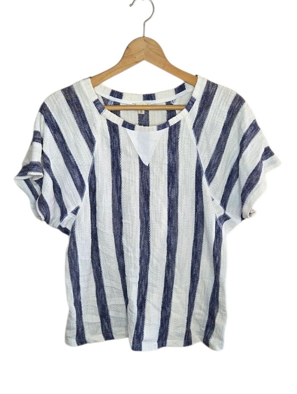 Hem & Thread Navy Cream Striped Textured Short Sleeve Top Size Medium